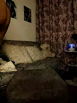 Charlotte Bayron online show from October 27, 1:12 am