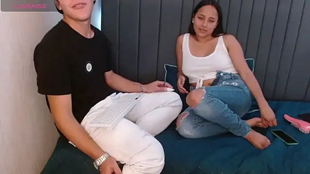 24 7horny  online show from March 3, 6:14 pm