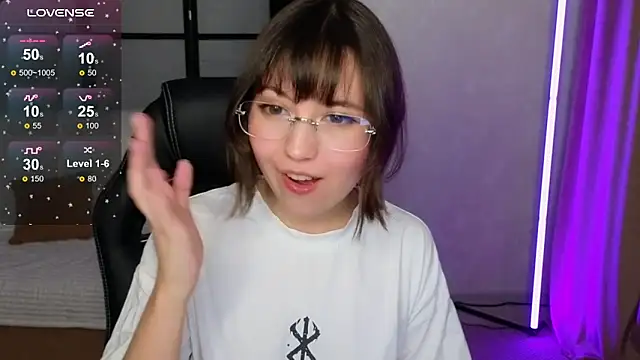 Lina Brownie online show from November 27, 3:15 pm