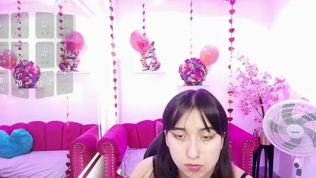 Miss dolly  online show from February 10, 12:30 pm