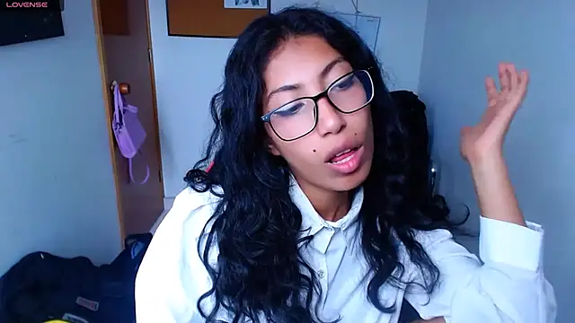 sofia rosse4 online show from April 7, 7:16 pm