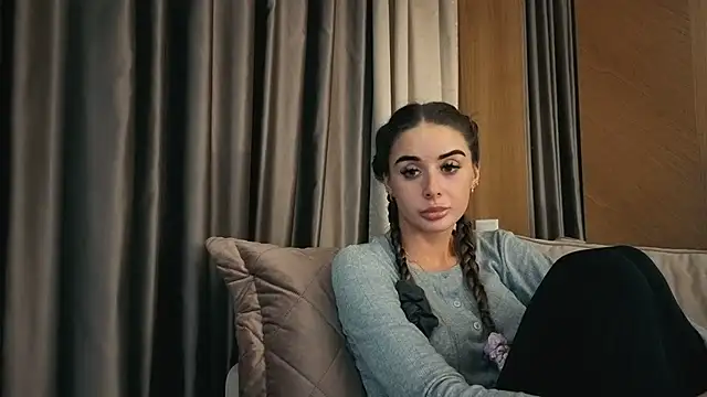 your bunnygirl online show from November 3, 6:12 pm