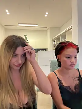 RoxxyDallas online show from September 22, 7:01 pm