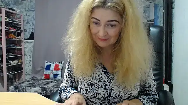 Helen1974 online show from October 10, 5:45 am