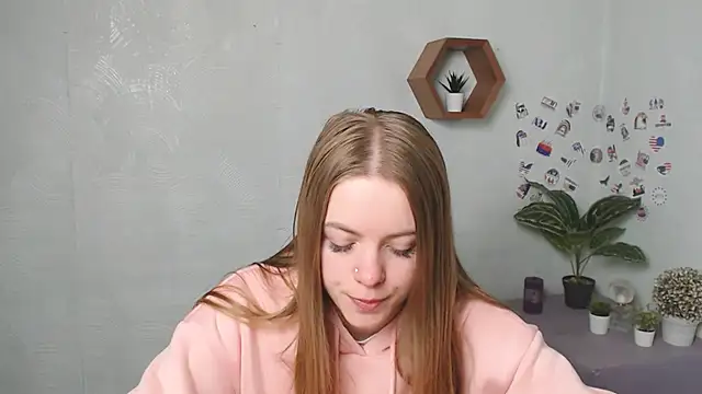 AliceFlirtt  online show from September 26, 7:17 am