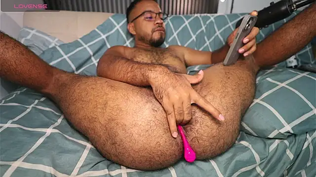 Little Bear00 online show from April 28, 1:14 am