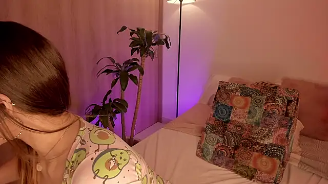 Lady lacey05 online show from March 13, 12:56 am