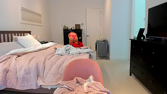 Kymmmy online show from January 17, 10:50 pm