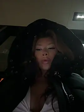 jackelinuh online show from March 3, 10:49 pm