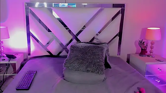 AnyyJones online show from November 11, 11:35 pm