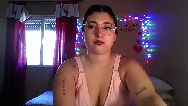 imsohornydacom online show from February 20, 5:47 pm