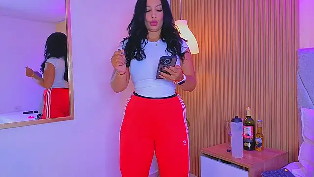 Dakota diaz  online show from April 29, 7:41 pm