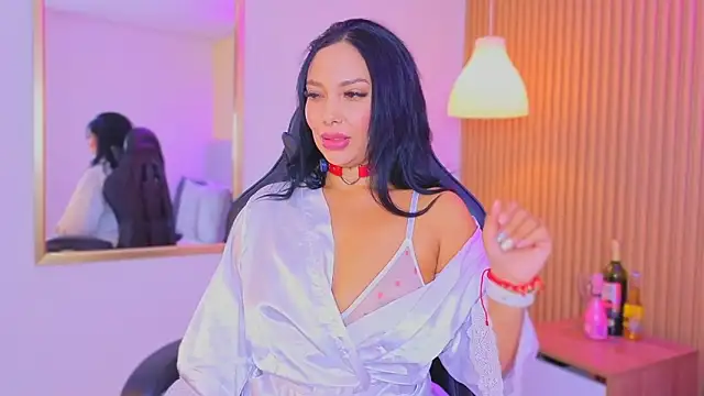 Dakota diaz  online show from April 20, 7:39 pm