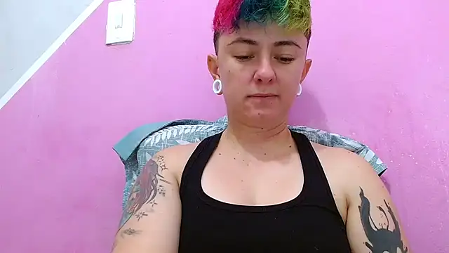 tomboyblue online show from October 6, 10:47 pm