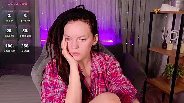 CoreyJane online show from December 3, 5:43 am