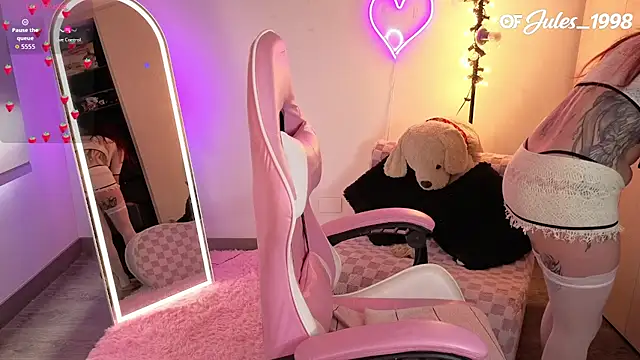 violet ch online show from February 22, 8:32 pm