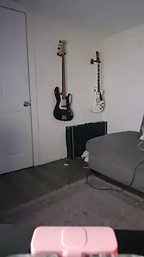 cnc cutiexx online show from April 17, 2:24 am