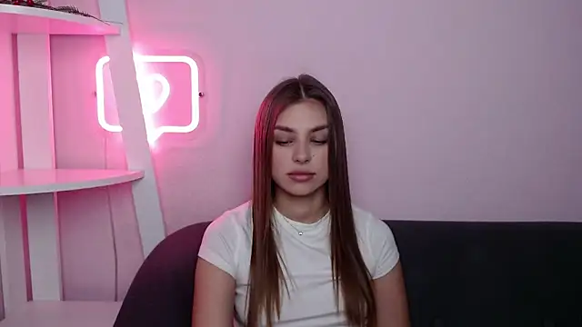 MilanaAngelAs online show from March 7, 5:47 am