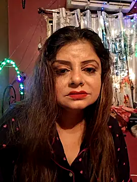 Maaya66 online show from April 4, 4:06 pm