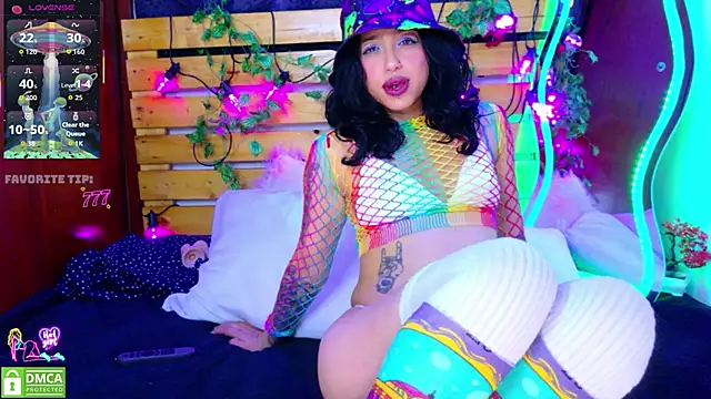 REDHOTTER  online show from June 4, 8:13 pm