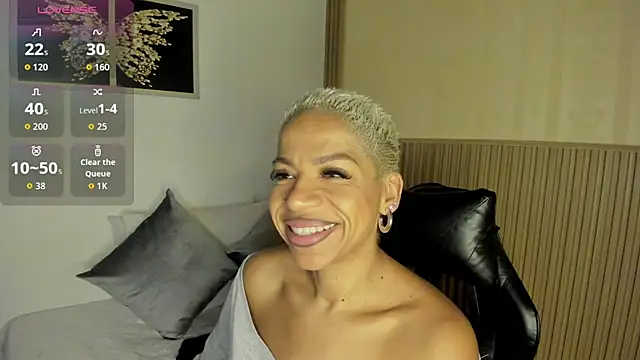 summer night  online show from February 15, 12:48 pm