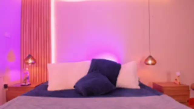 EmilyHaan online show from October 15, 8:11 pm