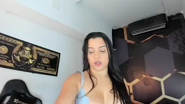 Snapshot of Elsalombardi_ chatting on October 21, 12:20 pm Elsalombardi online show from October 21, 12:20 pm