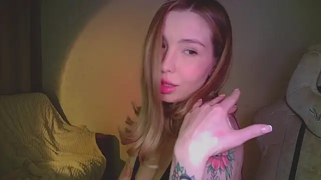 mia raspberrie online show from March 25, 10:56 pm