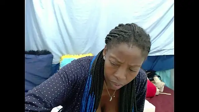 chocolatemix44 online show from April 17, 9:50 pm