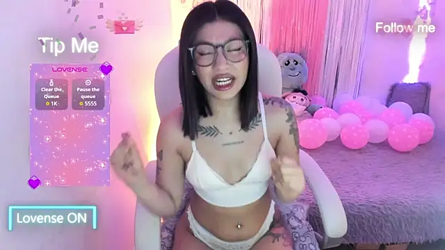 Sofia thomson1 t online show from March 11, 9:35 am