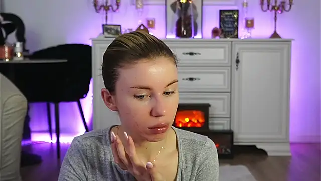 ivyleague  online show from November 4, 4:06 am