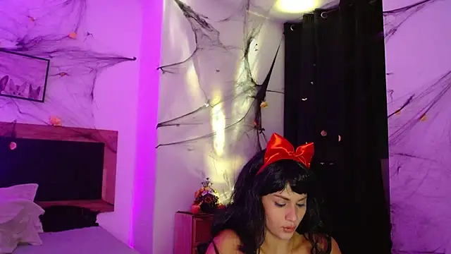 Susi bell online show from October 31, 1:18 am