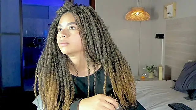 Snapshot of nayah__ chatting on October 2, 8:25 pm nayah online show from October 2, 8:25 pm
