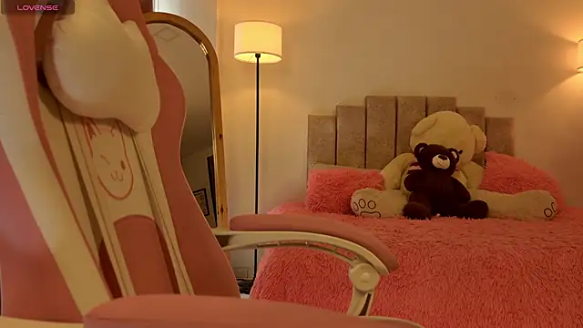 KaylaCollinsX online show from November 10, 1:06 pm