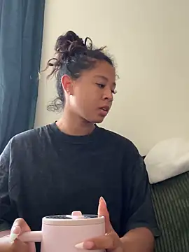 AshleyLoveee online show from March 4, 9:10 pm