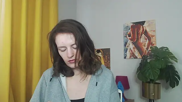 juicyNadine online show from October 18, 7:22 am