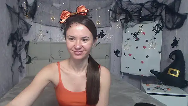 KaraCriegs online show from October 20, 7:06 pm