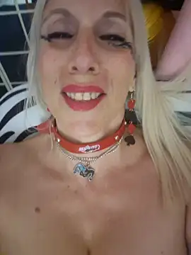Snapshot of Ina_HotX chatting on October 21, 2:54 pm Ina HotX online show from October 21, 2:54 pm
