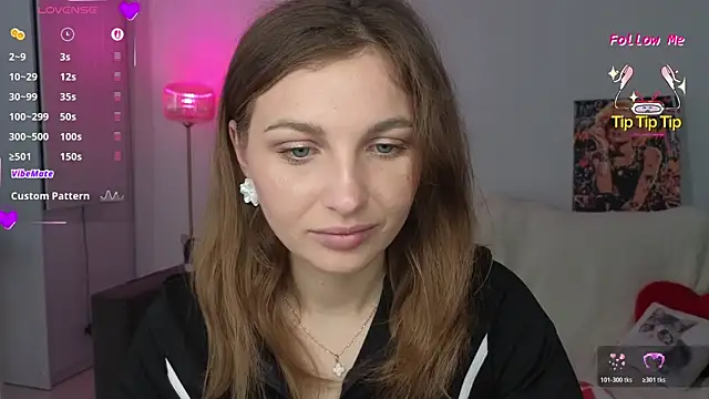 Amelia55555 online show from May 11, 1:57 pm