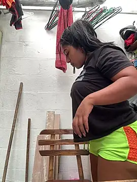 emmyjhonson07 online show from February 18, 1:32 pm