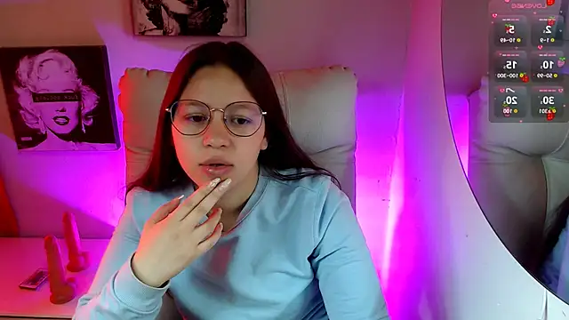 SamanthaRoldaan online show from January 19, 1:51 pm