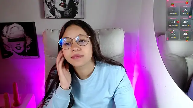 SamanthaRoldaan online show from January 13, 1:37 pm