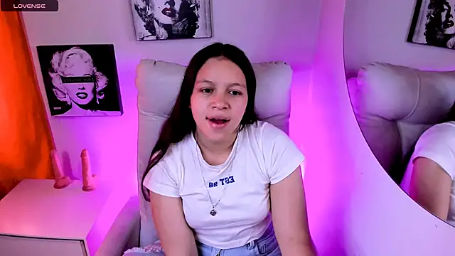 SamanthaRoldaan online show from March 23, 6:25 pm