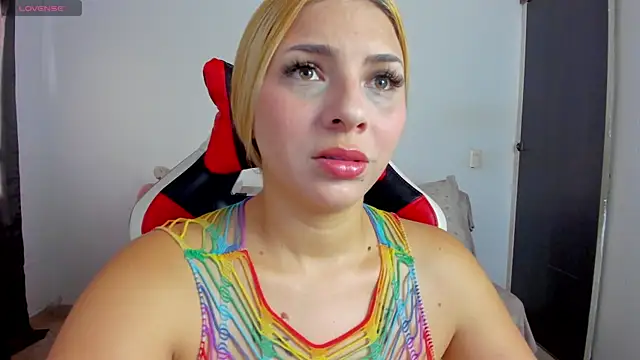 lana-rosse online show from July 22, 7:04 pm