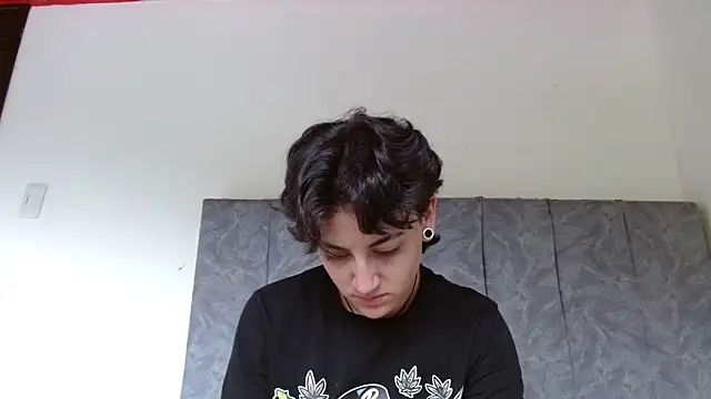 linda 33 online show from November 16, 4:07 pm