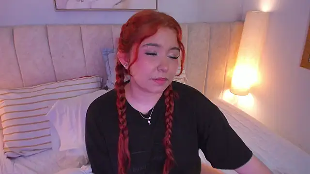 Atenea cuteee online show from February 3, 6:40 am