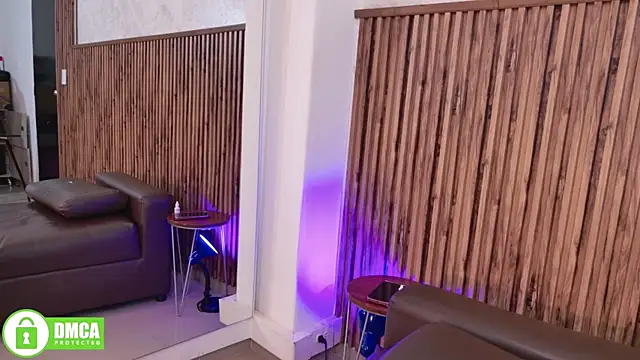 evelynjohnsoon online show from February 20, 12:18 pm