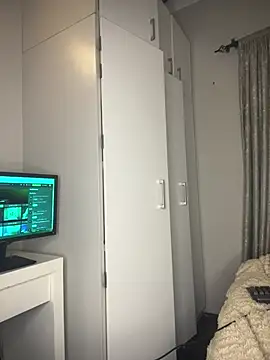 Bustygoddess32 online show from March 22, 9:43 pm