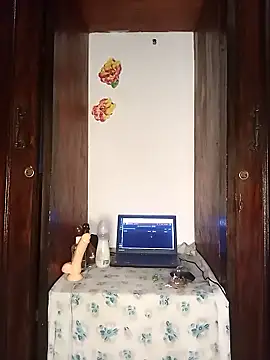 The-Peach-Flexer online show from December 4, 9:48 pm