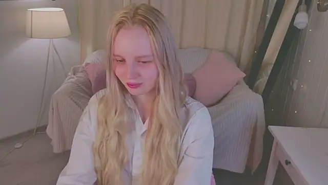 Beatrica Klein online show from April 17, 2:52 pm